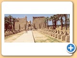2.3.1.02-Templo de Luxor-Avenida Esfinges+Obelisco+Fachada